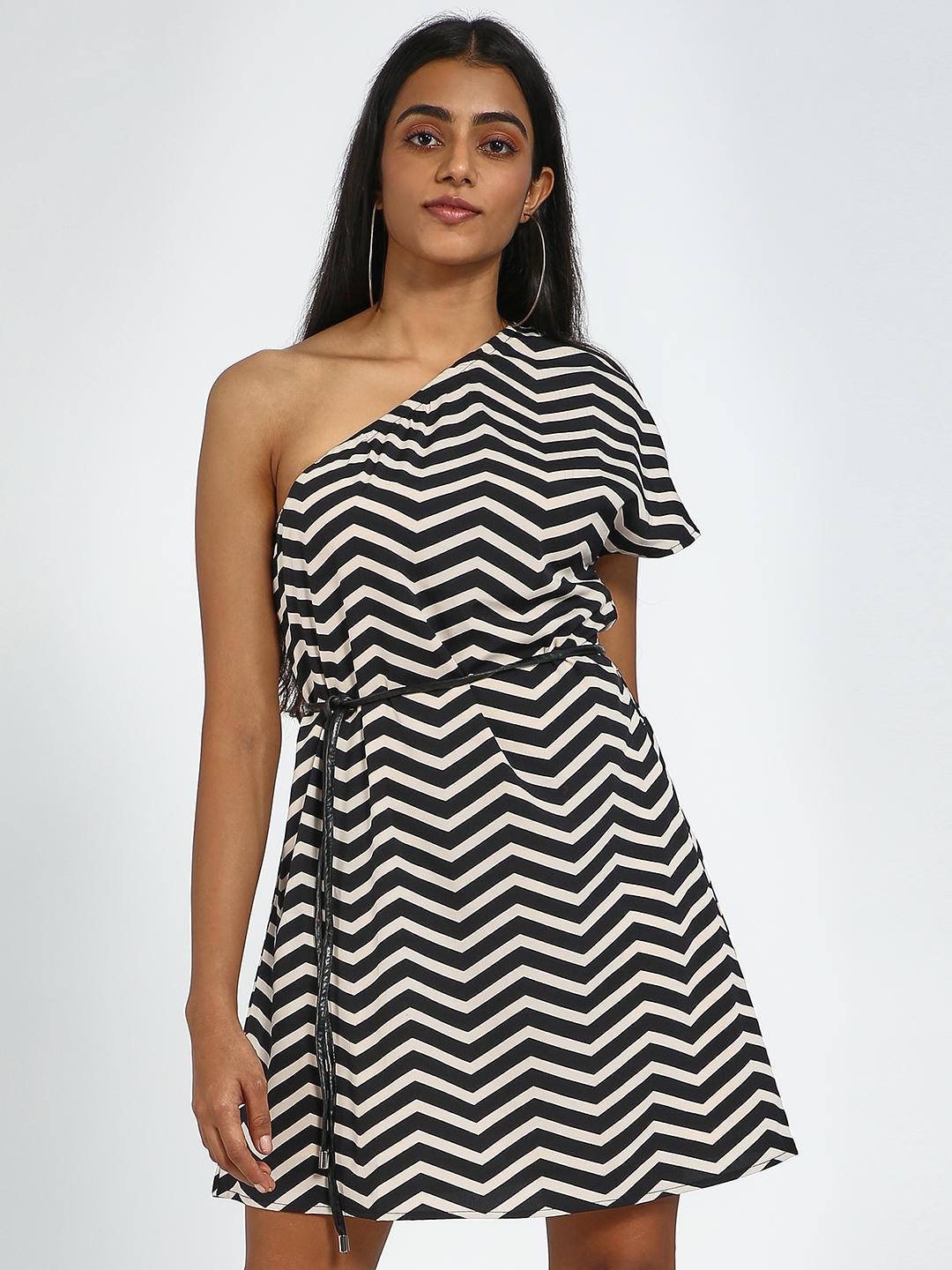 BLUE SAINT Chevron Print One Shoulder Shift Dress